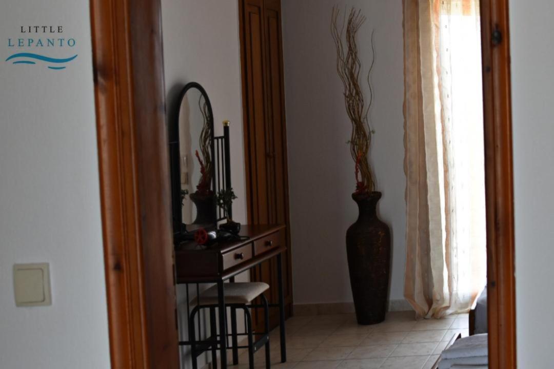 Appartement Little Lepanto à Áfitos Extérieur photo